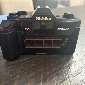 Nishika N8000 3D Camera - Black and Red